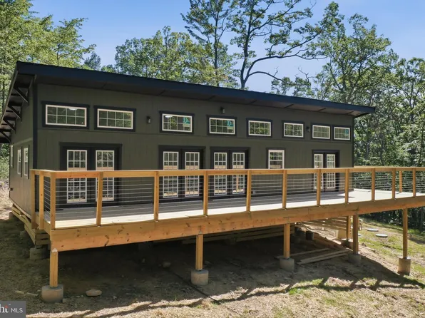 1307 Cardinal Dr, Luray, VA 22835