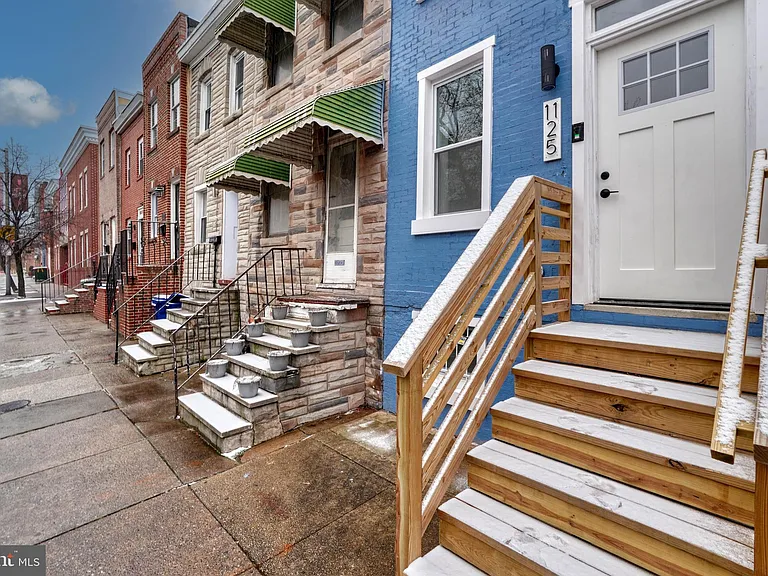 1125 Washington Blvd — Photo 2