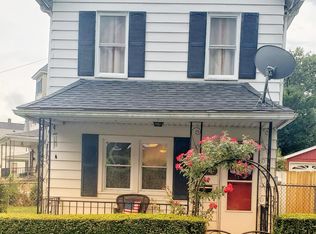 1113 Hamilton St, Dickson City, PA 18519