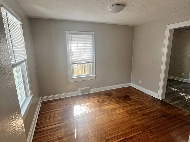 1219 East Dr — Photo 26