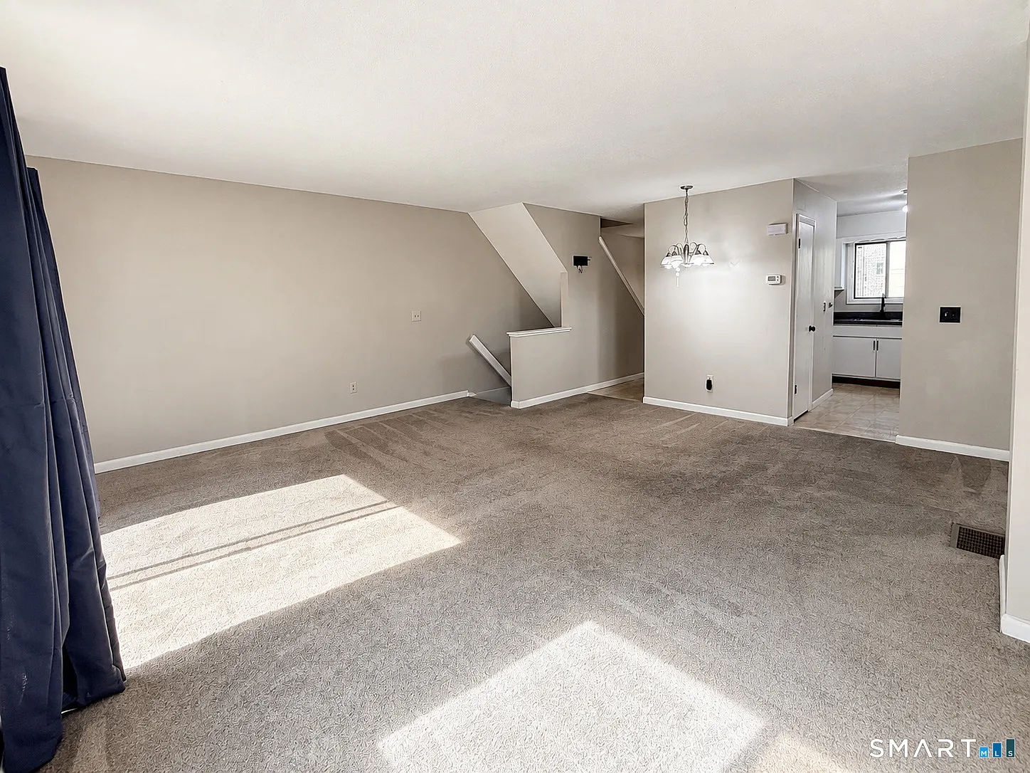2 bed, 1.5 bath, 1272 sqft, $2,100 — Photo 4