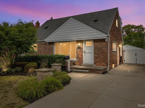 6148 Cardwell St, Garden City, MI 48135