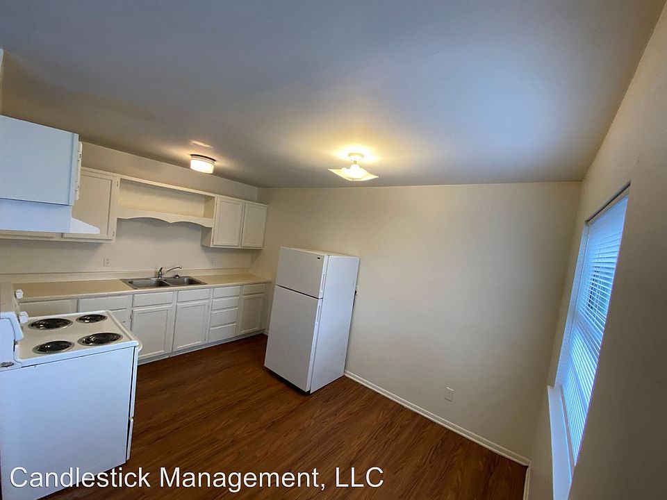 2nd image of 430 SE Winfield Ave APT 2