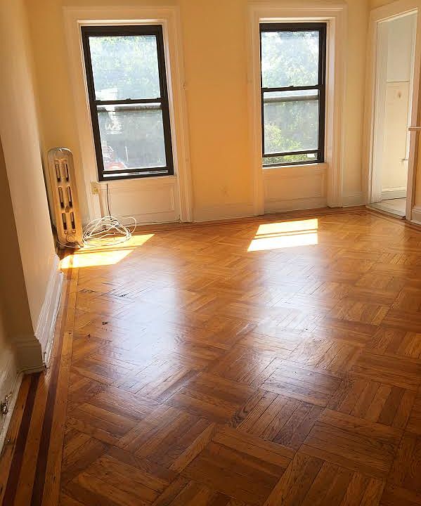 1st image of 210 Greene Ave #3