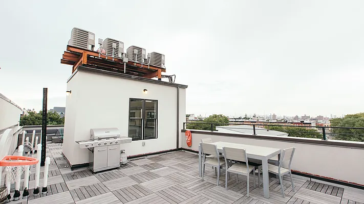 Rented by Nooklyn NYC LLC | media 16