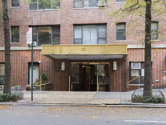 Sold by Sotheby's International Realty | media 10