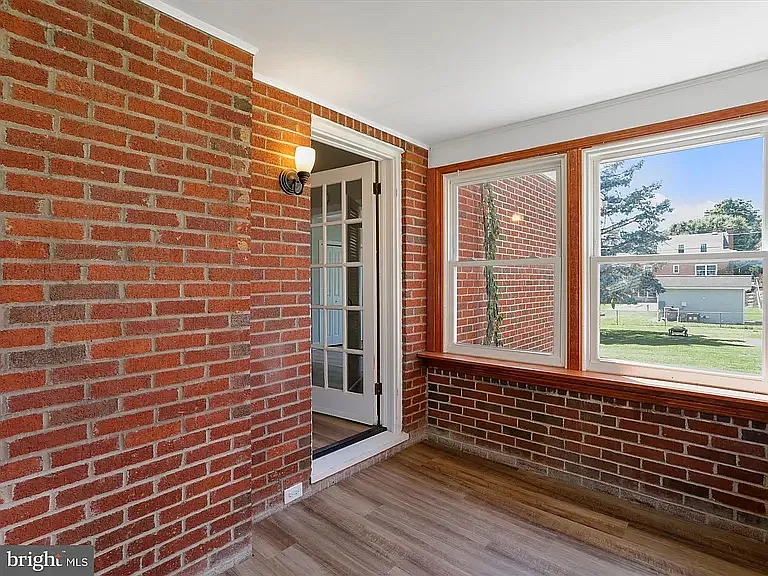 403 S Tennessee Ave — Photo 3