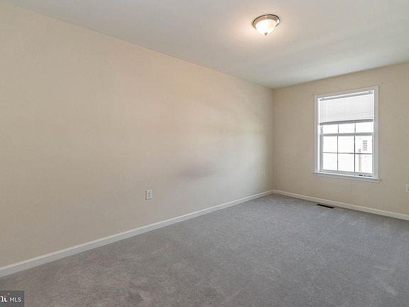 2nd image of 102 Oflannery Ct #1