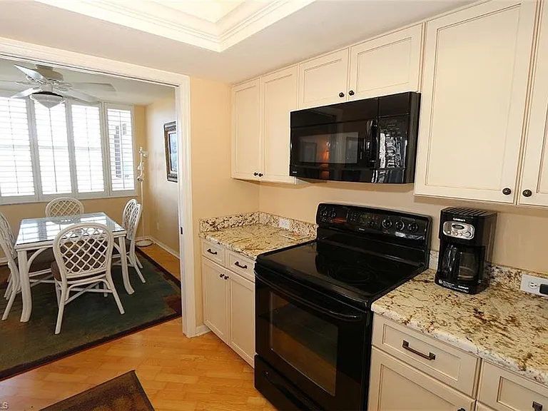 5550 Heron Point Dr #2004 — Photo 12