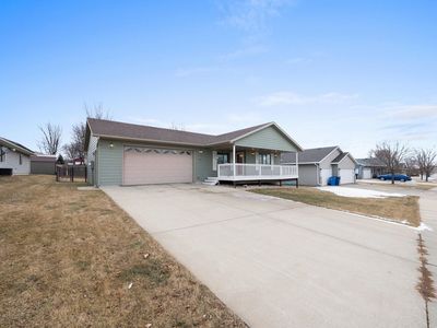 912 Pepper Ridge Rd, Dell Rapids, SD, 57022