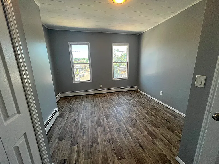 543 River St #2 — Photo 3