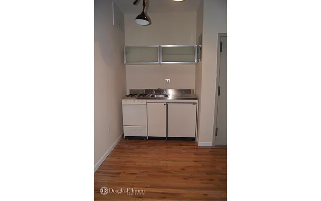 Rented by Douglas Elliman | media 5