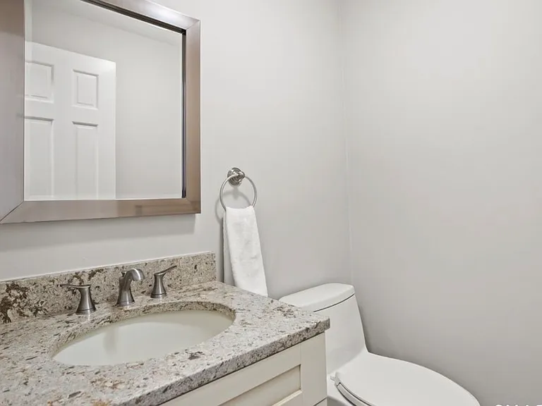 120 Braeside Dr — Photo 17