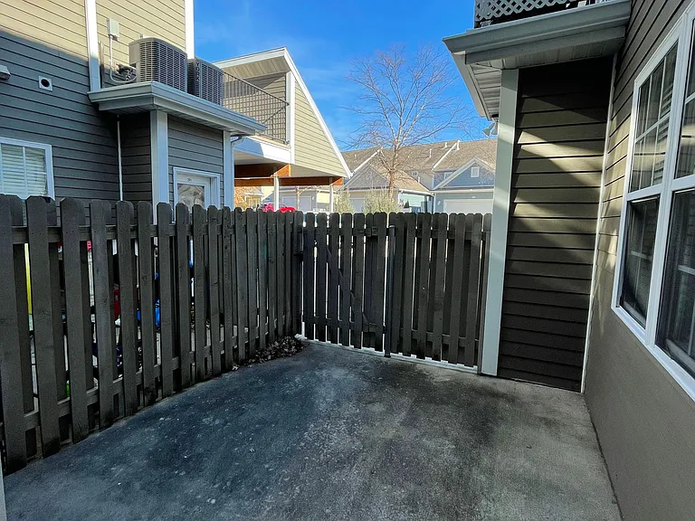 2120 Cherry Hill Dr #104 — Photo 8