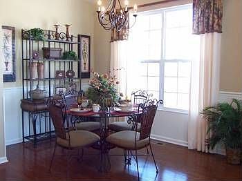 3rd image of 1461 Sedgewood Ct