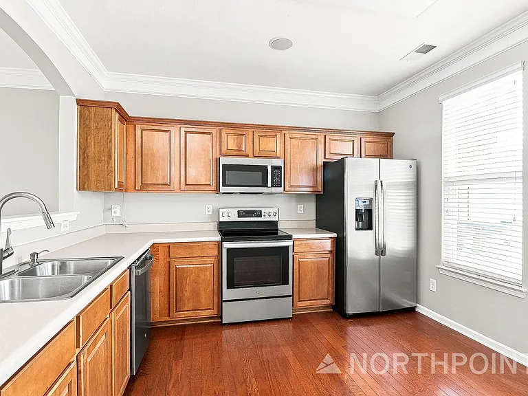 9311 Greenheather Dr — Photo 6