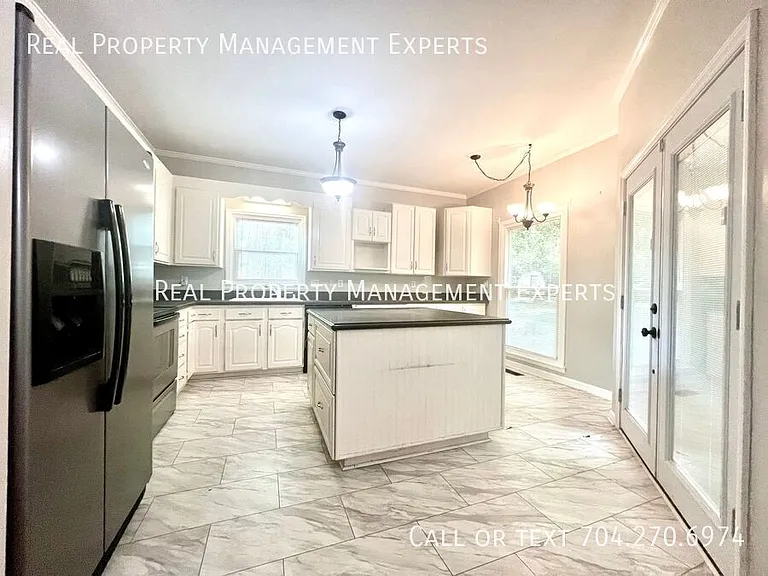 7301 Gilead Rd — Photo 2