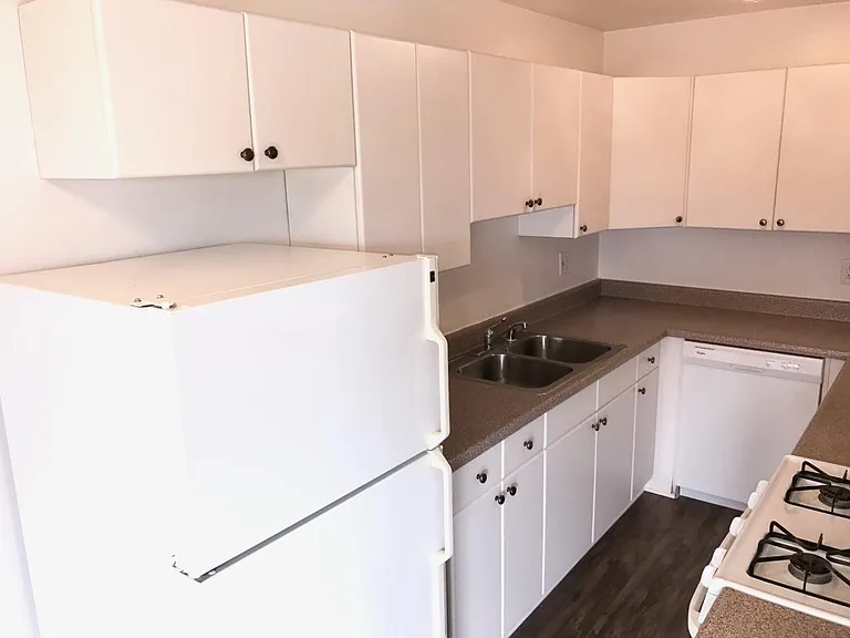 3144 Grape St #1 — Photo 2