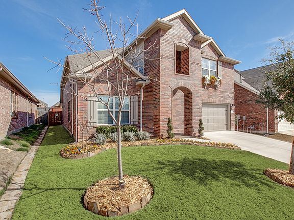 2nd image of 2517 Whispering Pines Dr