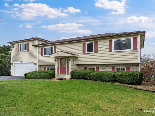 2558 N 4670th Rd, Somonauk, IL 60552