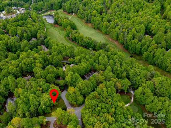 102 Little Cherokee Rdg #83, Hendersonville, NC 28739