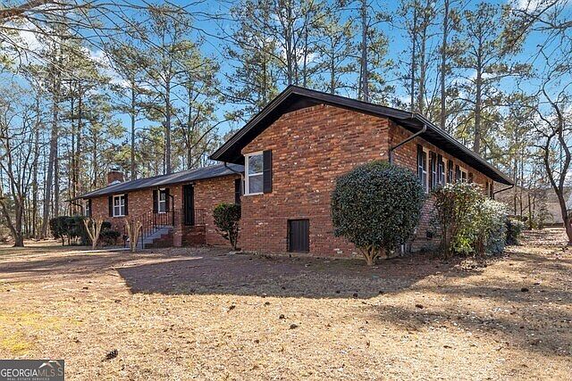 1st image of 116 Lakepointe Ct