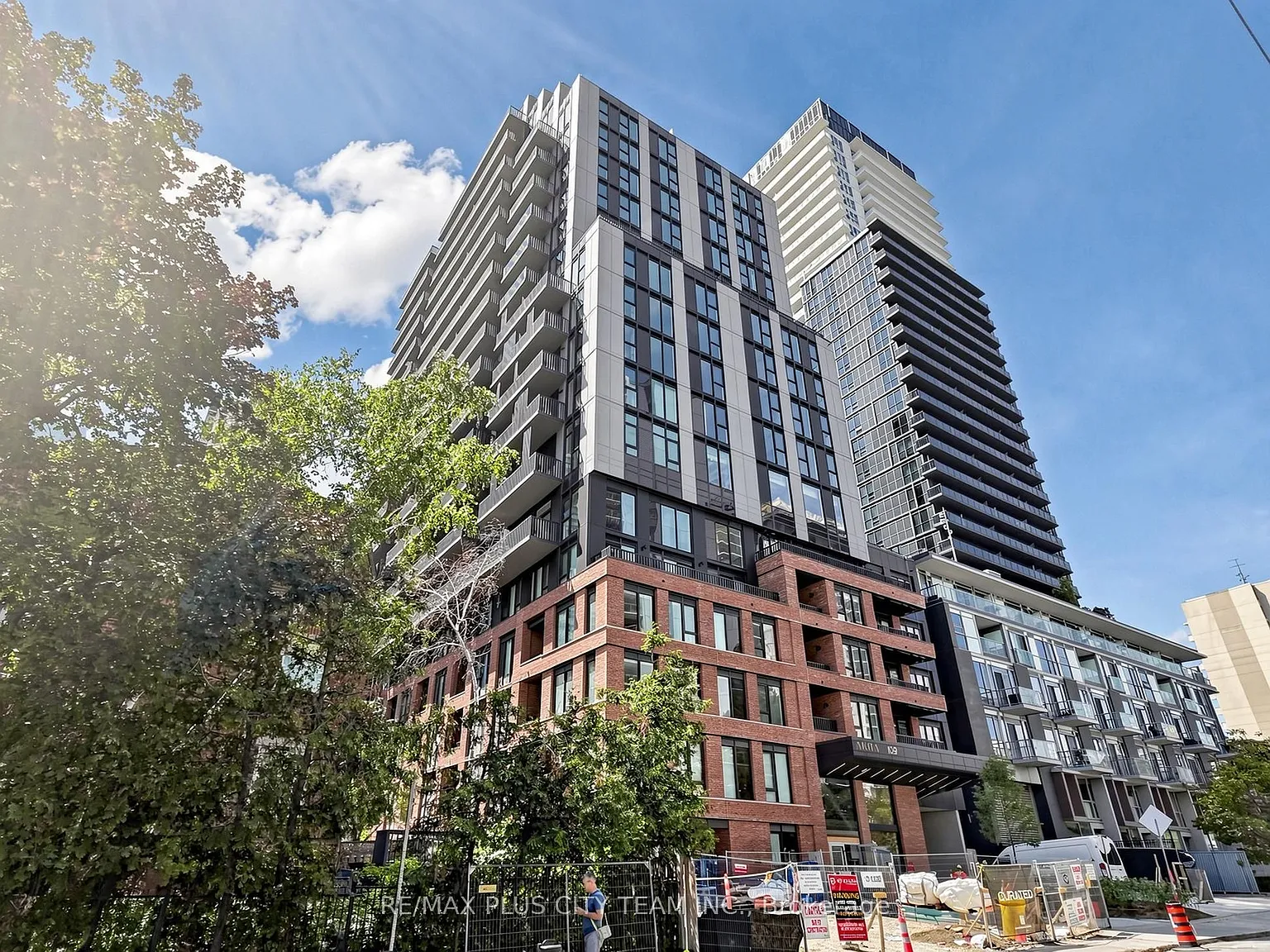 1 bed, $2,554 — Photo 1