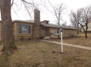 3321 SE West Edge Rd, Topeka, KS 66605