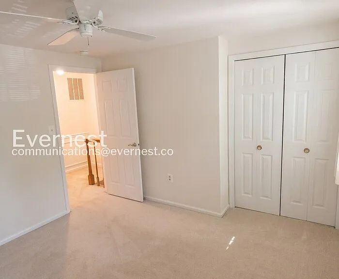 11829 Parliament Dr — Photo 23