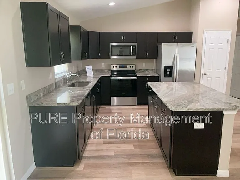 4721 SW 151st Pl — Photo 7
