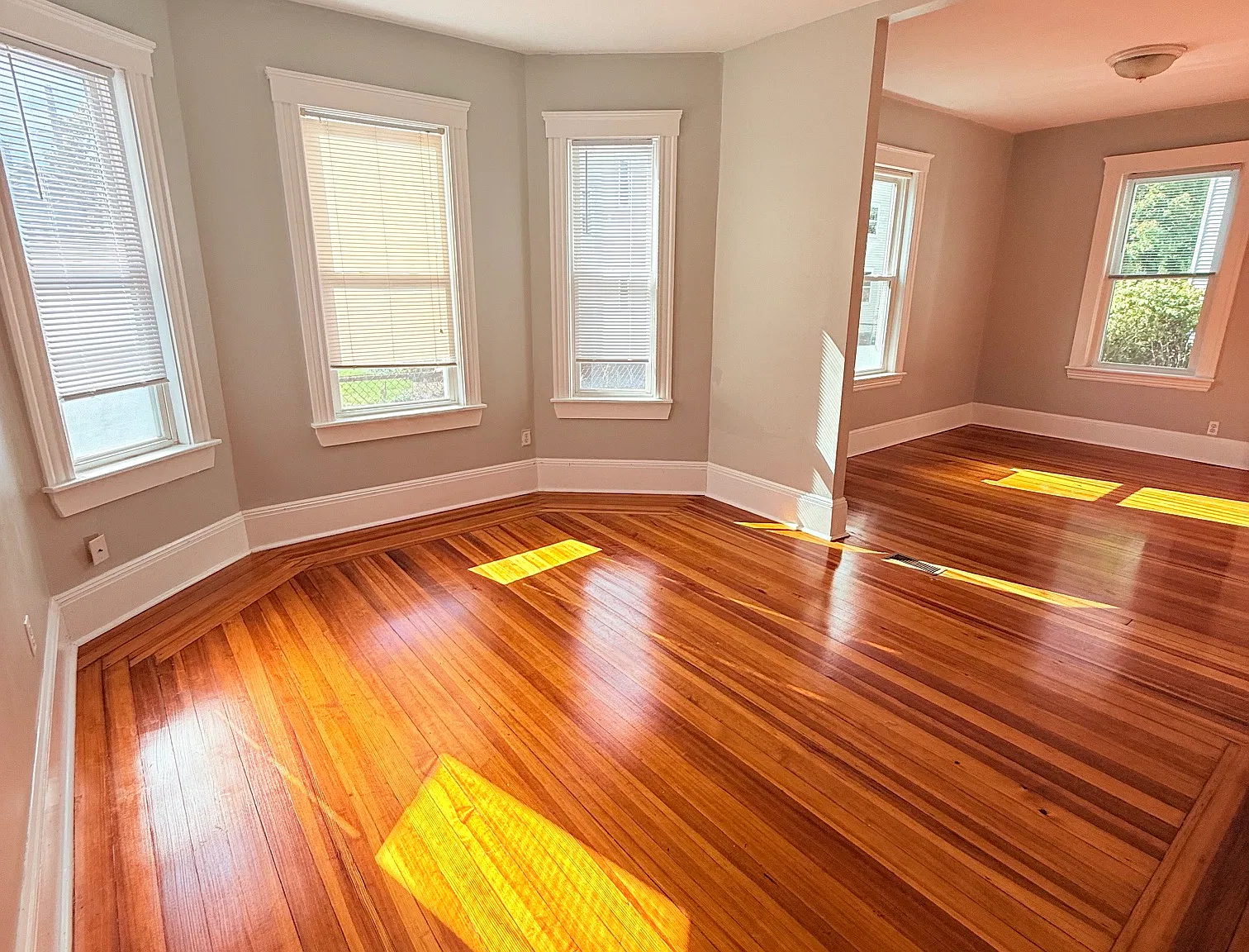 15 Waldo Ave — Photo 3