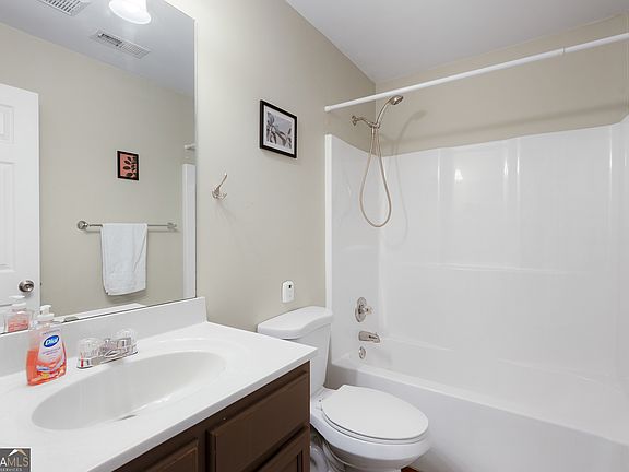 5th image of 30 Atwood Dr NW