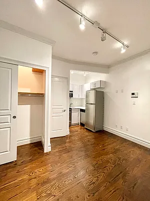 Rented by Compass | media 3