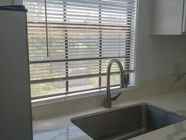 1233 Gordon St #6 — Photo 5
