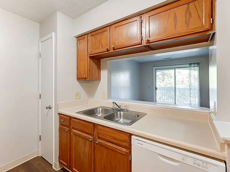 Vista Pointe Apartments — Photo 6