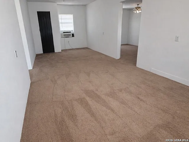 217 N Park Ave — Photo 8