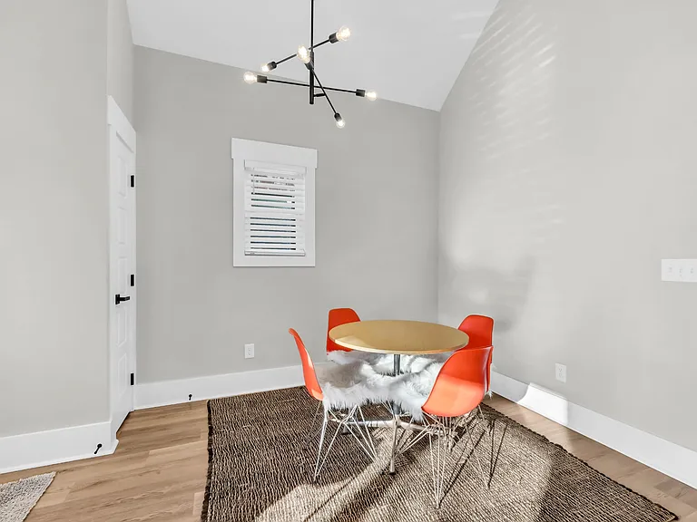 1372 Hicks Edgen Rd — Photo 13