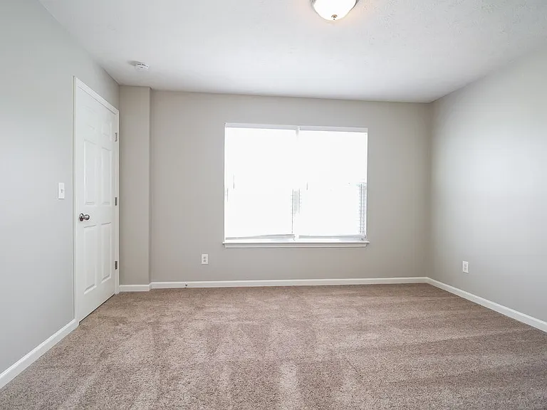 2215 New Port Dr — Photo 16