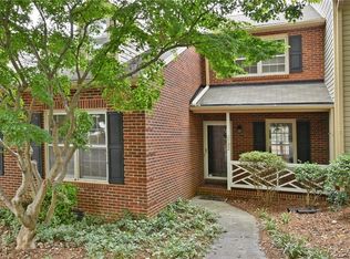 2752 Crosswinds Dr, Winston Salem, NC 27127