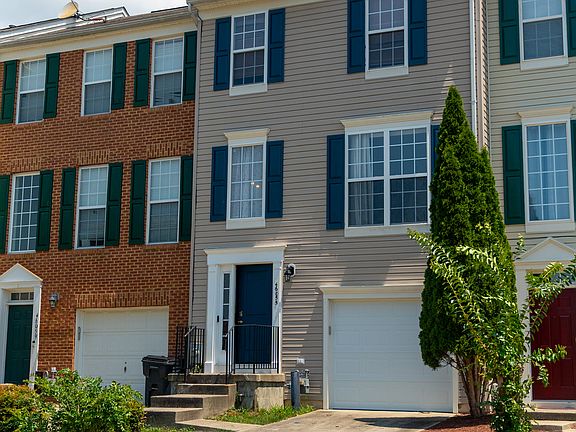 2nd image of 46055 Gooseneck Dr