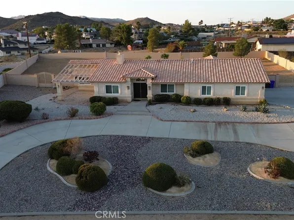 16392 Monache Rd, Apple Valley, CA 92307