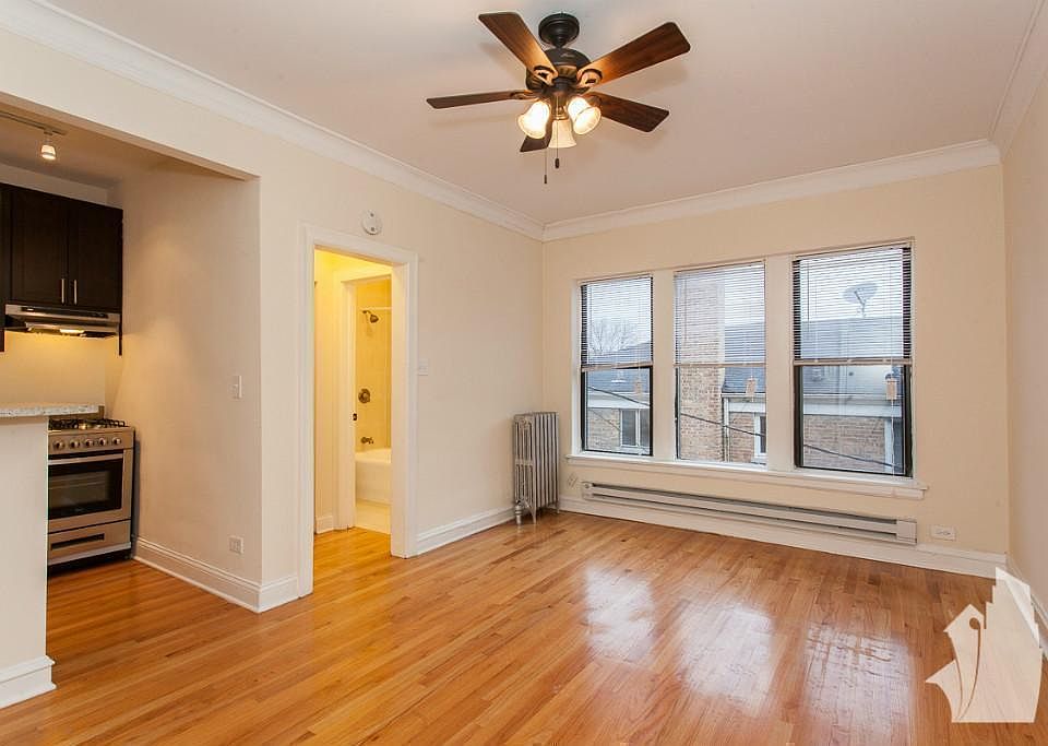 1st image of 4614 N Paulina St #4614107