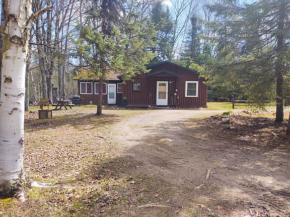 2nd image of 20745 Valley Ct