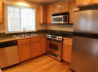 1221 N 88th St, Seattle, WA 98103