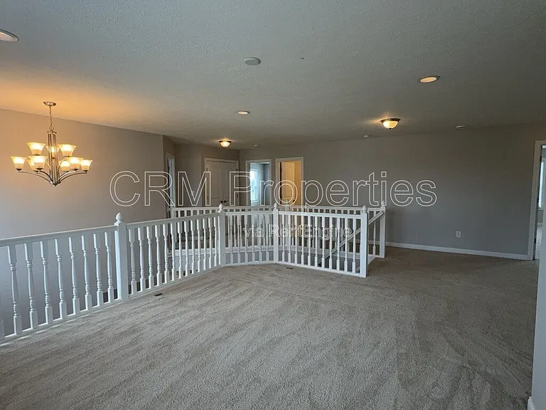 6311 Burgin Dr — Photo 30