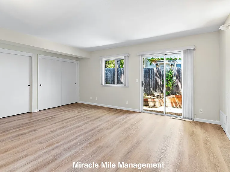 2503 Las Gallinas Ave — Photo 6