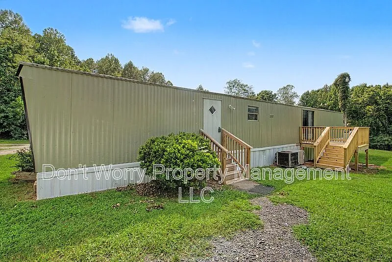 2 bed, 2.0 bath, 915 sqft, $1,100 — Photo 2