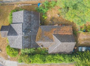438 NE 155th St, Seattle, WA 98155