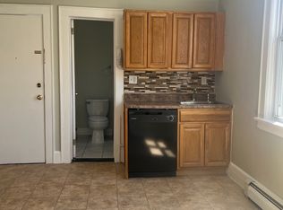114 Eastern Pkwy #3R, Irvington, NJ 07111