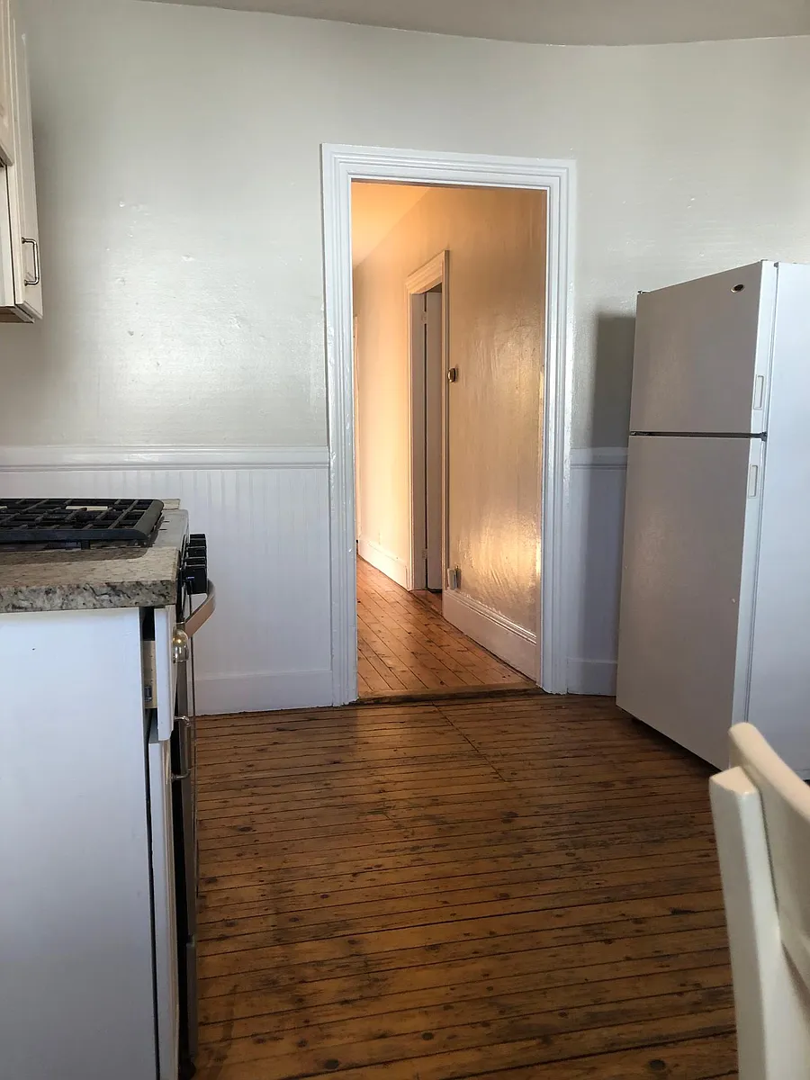 Building Photo - 38 Ivy St #2